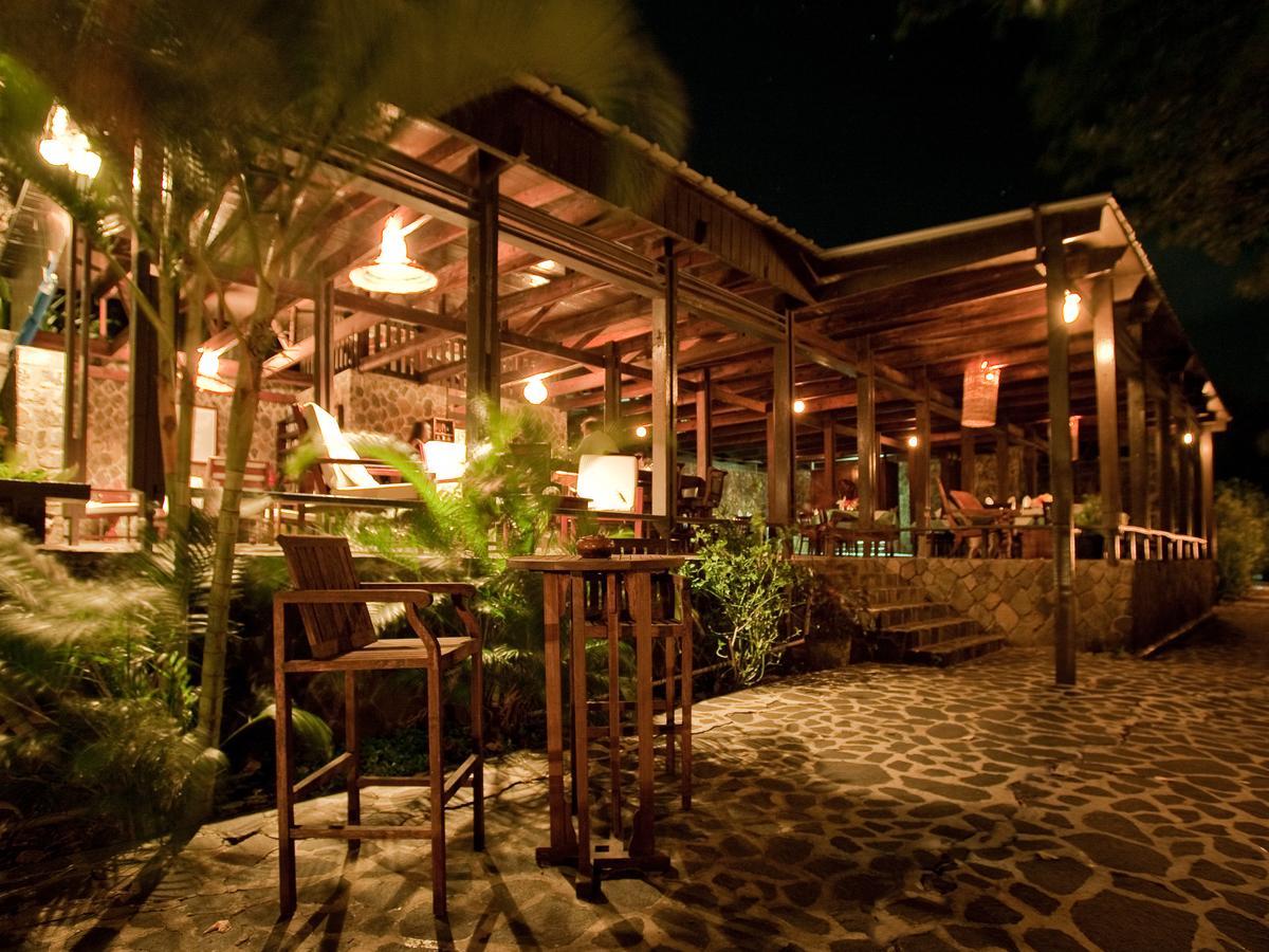 Отель Firefly Estate Bequia Крисент-Бич Экстерьер фото