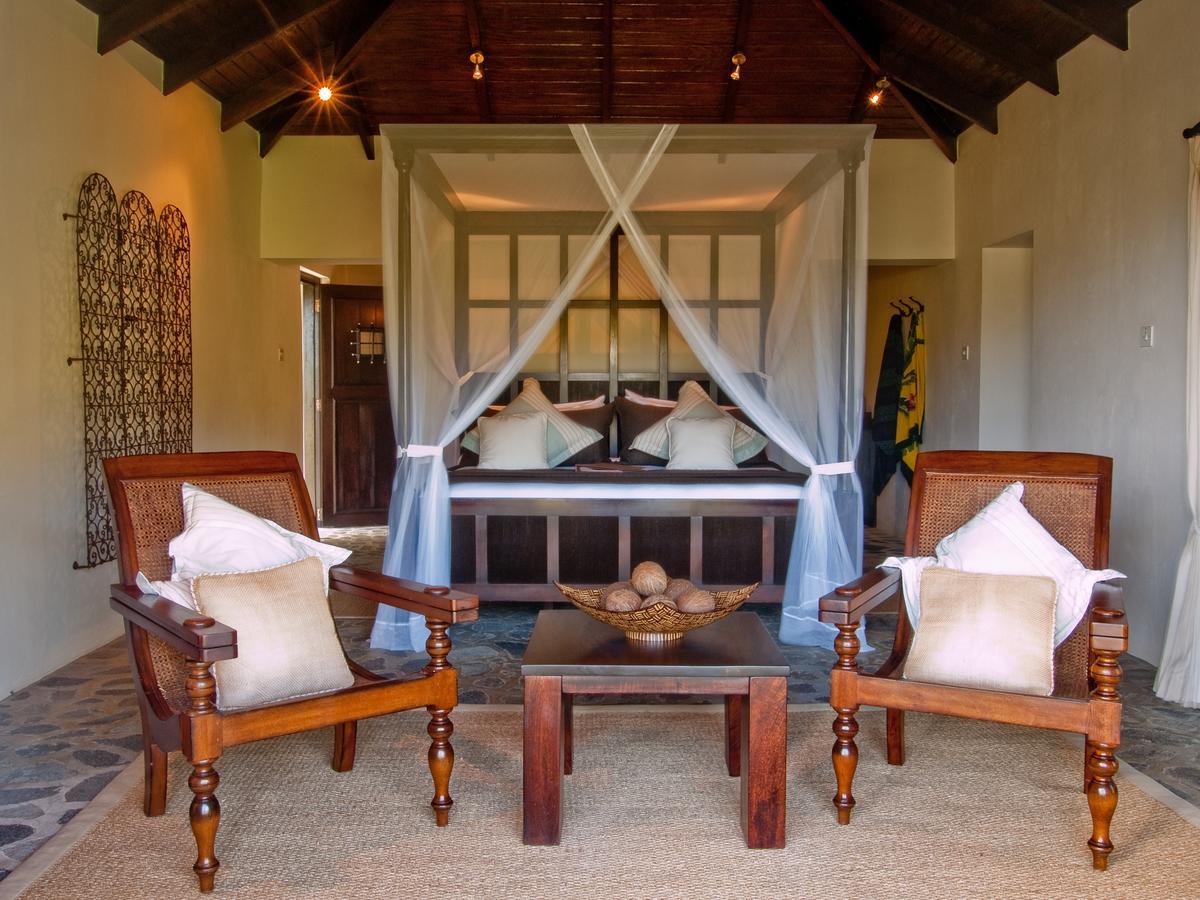 Отель Firefly Estate Bequia Крисент-Бич Экстерьер фото